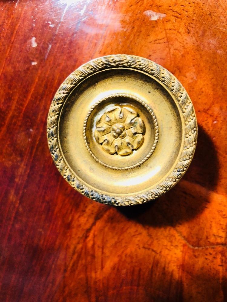 Empire commode